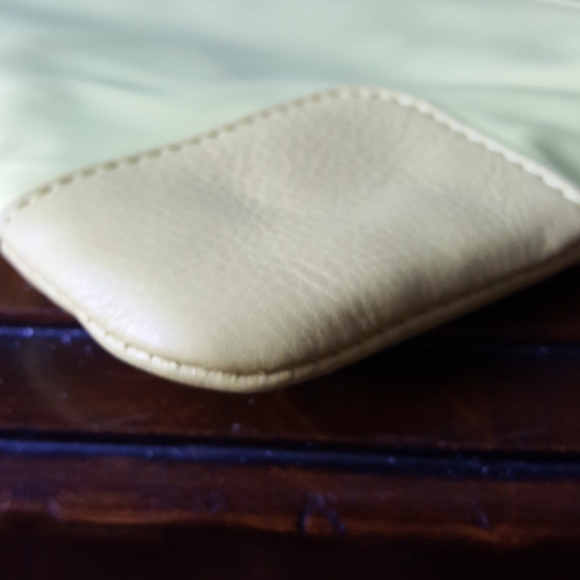 12:12 - Juicy Couture Louisa Bag - Picture 13 of 15